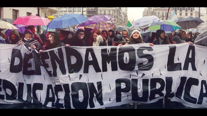 EDUCACI�N P�BLICA