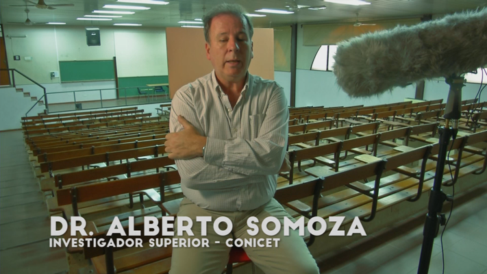 Dr. Alberto Somoza